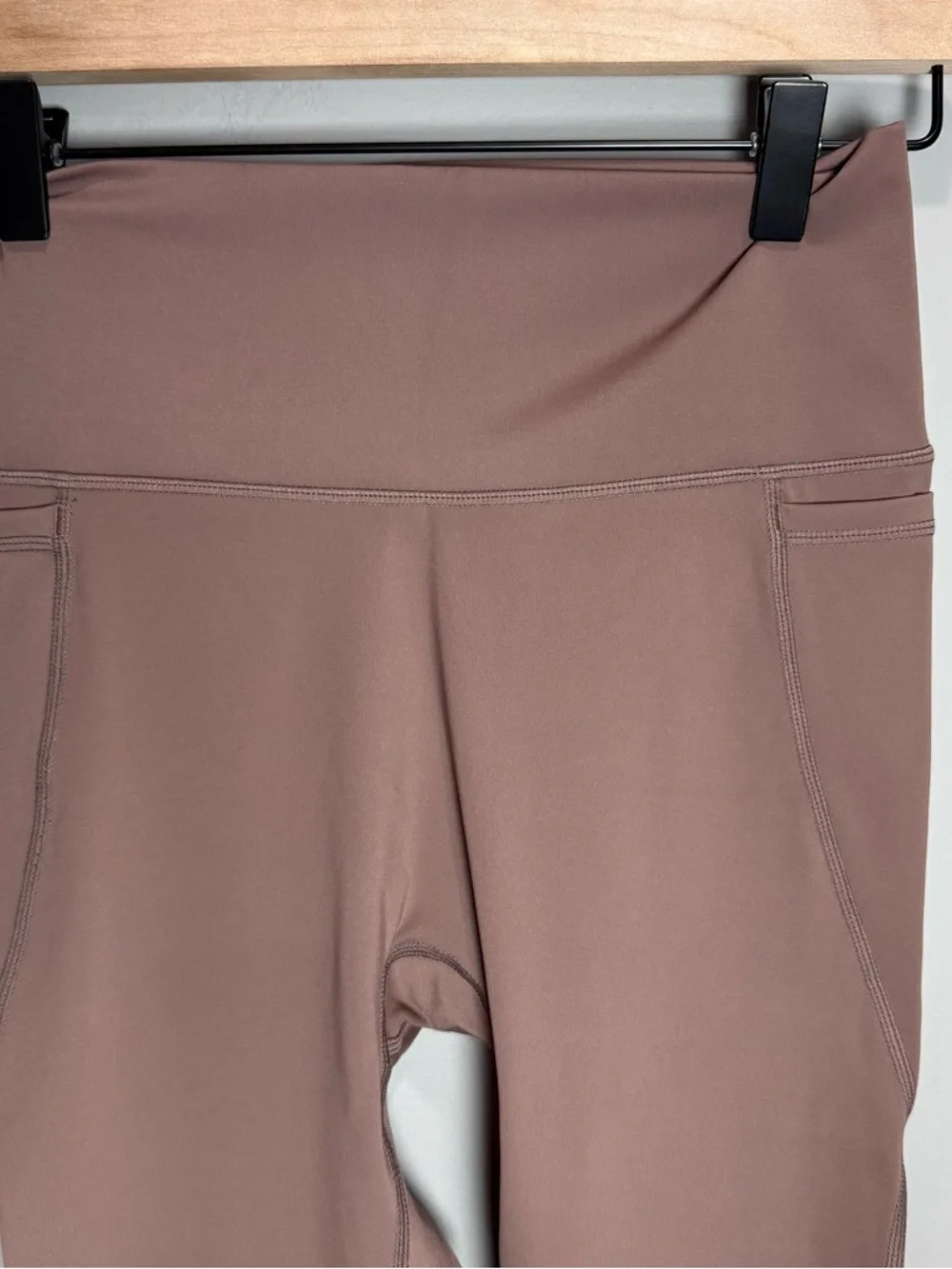 Pavoi Women's‎ Long Sleeve Legging Set in Mauve/brown size